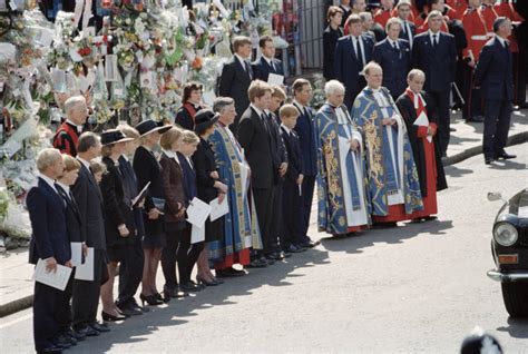 Princess Diana's Funeral In 33 Heartbreaking Photos