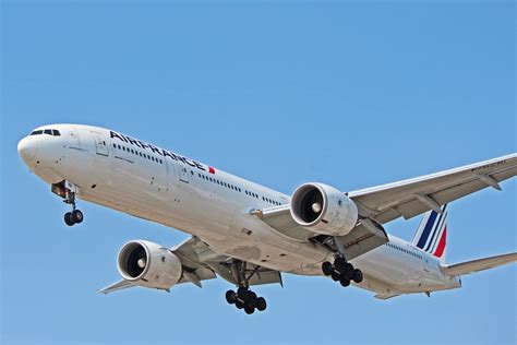 F-GZNI: Air France Boeing 777-300ER (at Toronto Pearson International)