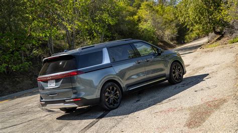 2022 Kia Carnival SX Prestige is an SUV-styled MPV for VIPs - Roadshow