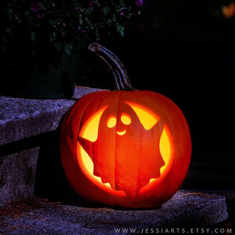 Pretty Pumpkin Carving Patterns