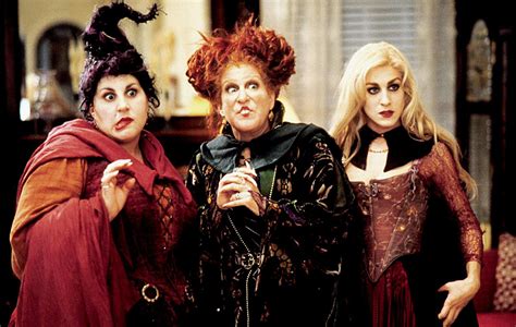 Sarah Jessica-Parker confirms original cast on board for Hocus Pocus sequel