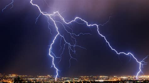 How does thunder lightning affects TV? – daneelyunus