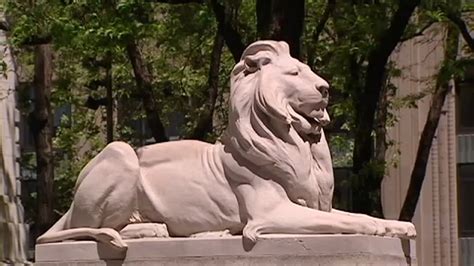 NY Public Library's iconic lion statues to be cleaned and repaired ...