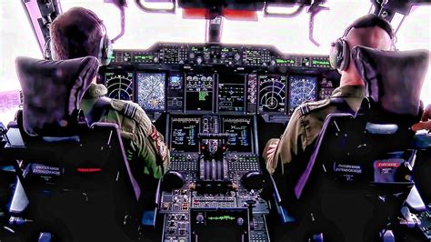 Royal Air Force Airbus A400M Atlas • Flight & Cockpit Video - YouTube