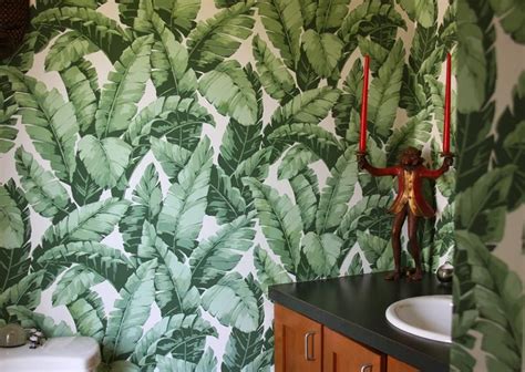 banana leaf wallpaper in the restaurant Indochine Tropical Bathroom ...