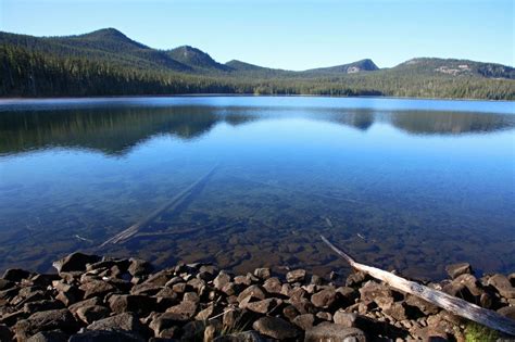 Waldo Lake is the perfect place to end your summer in Oregon ...