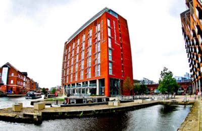 DoubleTree by Hilton Hotel Leeds - Travel Blogger Review - Only By Land