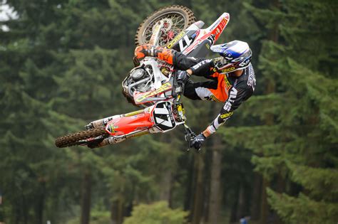 Honda Dirt Bike Wallpapers - Wallpaper Cave