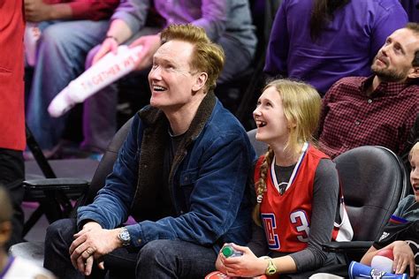 Neve O'Brien: Quick facts and photos of Conan O'Brien's daughter - Tuko ...