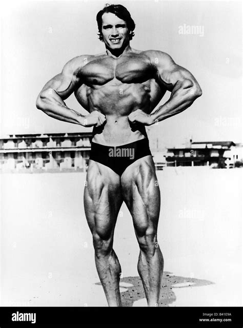 Arnold schwarzenegger 1970s hi-res stock photography and images - Alamy