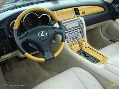 Ecru Interior 2002 Lexus SC 430 Photo #51518146 | GTCarLot.com