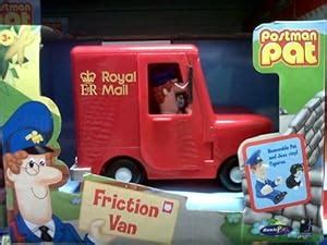 Postman Pat Friction Toy Van with Postman Pat and Jess Figures: Amazon ...