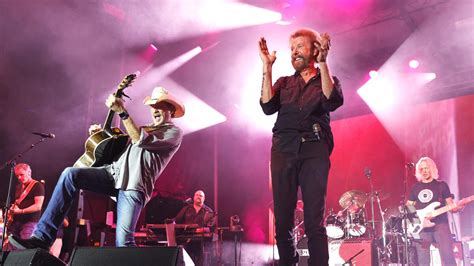 Brooks & Dunn Concerts Will Be 'Like The Wildest Honky Tonk' On 2022 ...