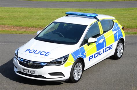 Vauxhall Gets UK's Biggest Police Car Order | GM Authority