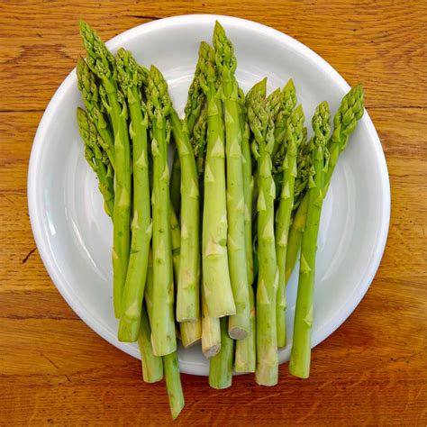 Asparagus - health benefits and therapeutic value, fiber and minerals