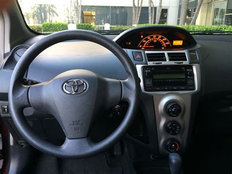 2010 Toyota Yaris - Pictures - CarGurus