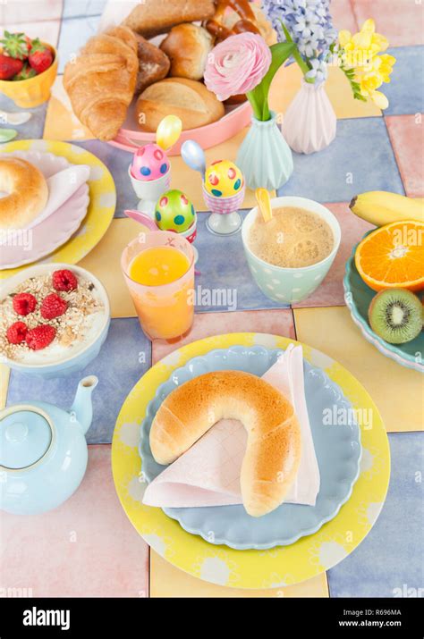 Breakfast Table Setting Stock Photo - Alamy