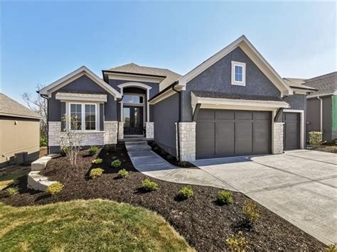 Lenexa, KS Real Estate - Lenexa Homes for Sale | realtor.com®