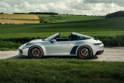 2022 Porsche 911 Targa 4 GTS | PH Review - PistonHeads UK