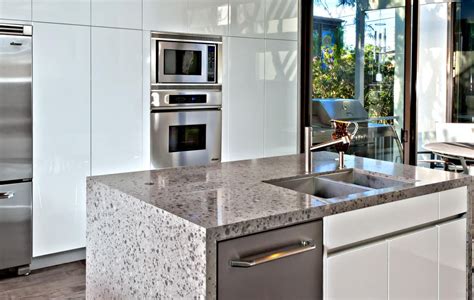 Waterfall Edge Granite Countertop / Waterfall Edge Granite Countertops ...