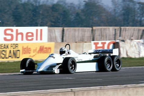 Retro: The 6-wheeled Williams F1 car that never raced