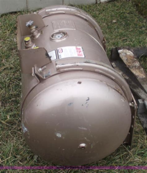 Manchester 50 gallon propane tank with gauge in Pleasant Hill, MO ...