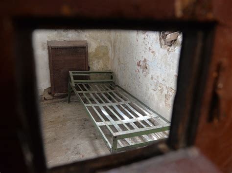 These Prisoners Spent The Longest Time In Solitary Confinement In ...