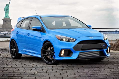 2018 Ford Focus RS Hatchback Pricing - For Sale | Edmunds