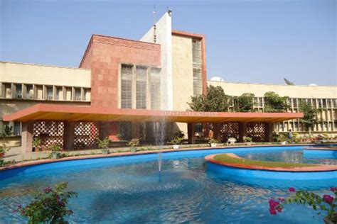 Thapar University (TIET) Patiala: Admission, Fees, Courses, Placements ...