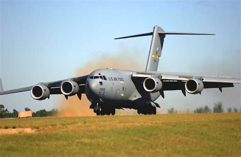 Fil:US Air Force C-17 Globemaster III aircraft.jpg - Wikipedia