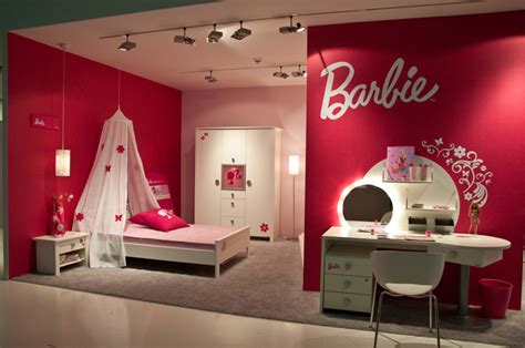 Barbie Bedroom with Track Lighting - Room Decor and Design