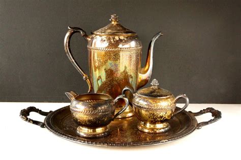 Clever Ways to Use a Vintage Tea Set (It's Not Just For Tea ...