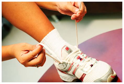 3 Ways to Tie Your Shoe Laces Differently - wikiHow