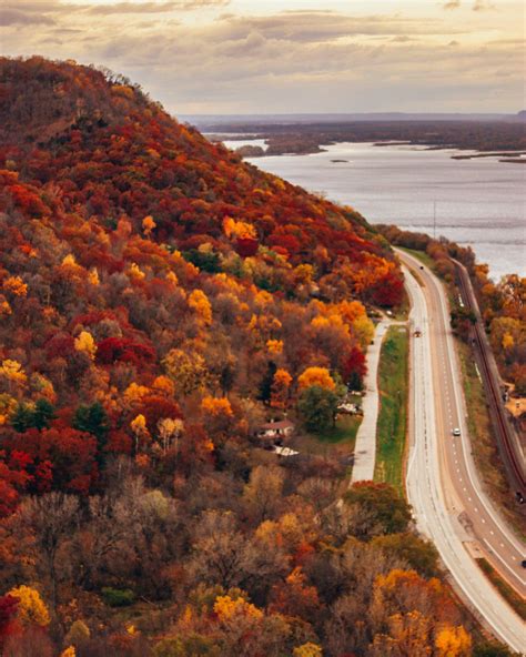 Winona, MN Fall Colors: Add It To Your Minnesota Bucket List! - The ...