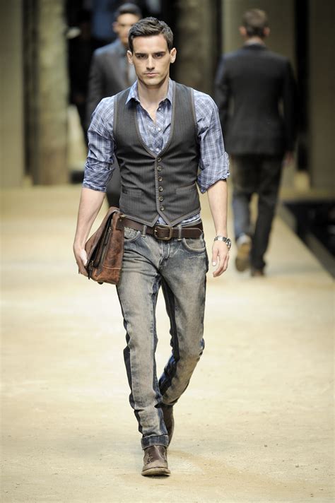 Men's Fashion - Holly