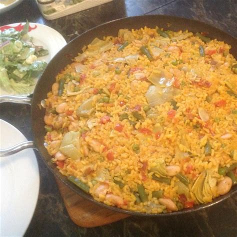 Authentic Paella Valenciana Recipe