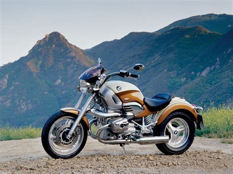 BMW BMW R1200C - Moto.ZombDrive.COM