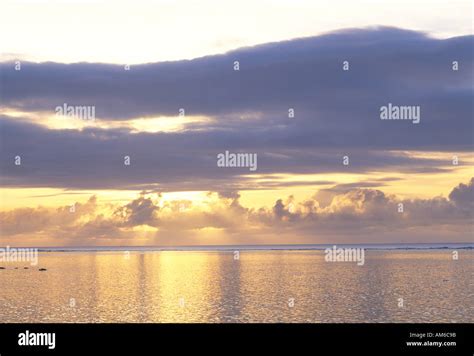 Okinawa beaches hi-res stock photography and images - Alamy