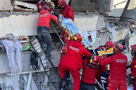 Anguish and scuffles as rescuers struggle to reach Turkey quake victims ...