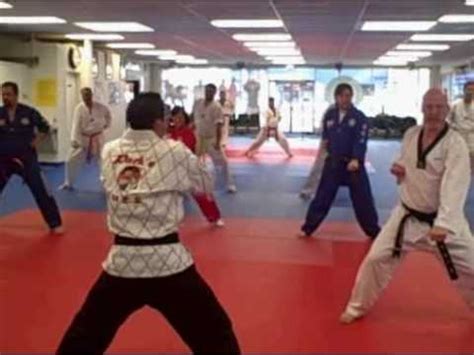 Basic taekwondo blocks - YouTube