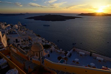 The Caldera at Sunset (2) | Santorini's Capital Fira | Pictures ...