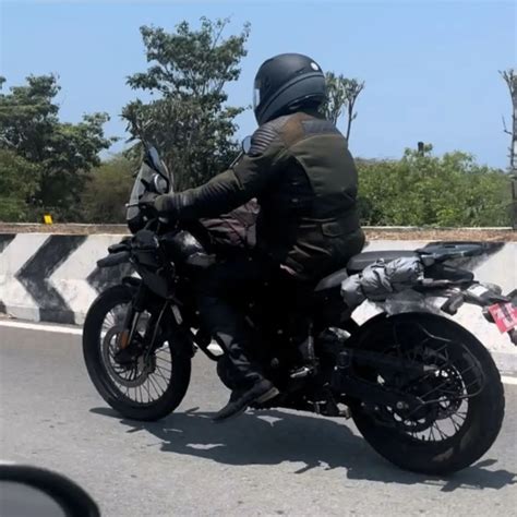 RE Himalayan 450 Spotted Cruising On Highway - 5 Things To Know