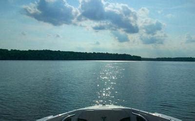 Houseboating on Lake Wylie, South Carolina