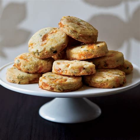 6 Recipes to Make with Cricket Flour, the Best Ingredient on 6 Legs ...