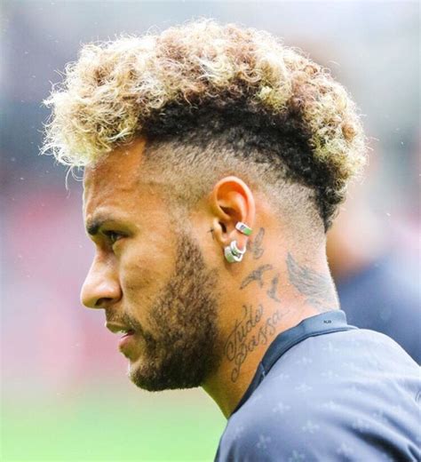 Pin de frzsjr em Neymar jr. ️ ️ | Neymar jr, Fotos de futebol, Caras do ...