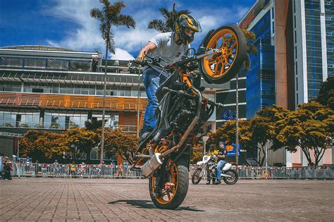 2017 National Motorcycle Stunts Championships [COL] on Behance