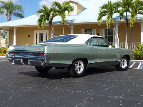 1965 Pontiac Catalina 2+2 at Kissimmee 2013 as S92 - Mecum Auctions