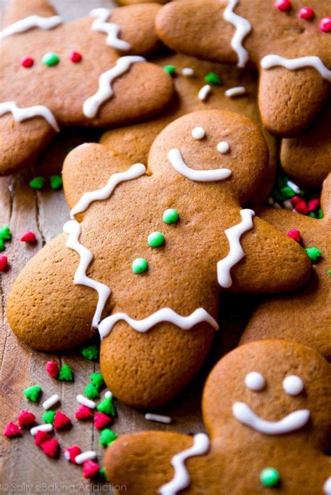 30 Christmas Cookie Recipes - Quick And Easy! | Ginger bread cookies ...