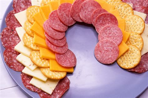 Turkey Cheese Platter Creative Family Thanksgiving Activity | Eating Richly