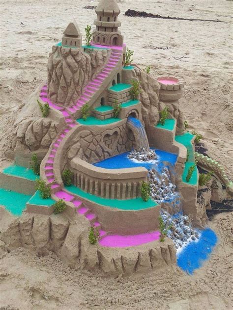 Château de sable avec parties colorées Farbiger Sand, Beach Sand Art ...